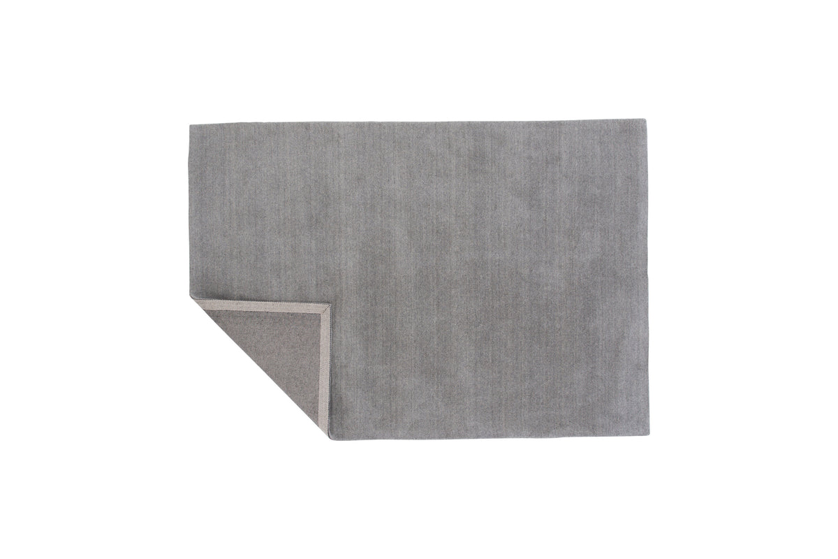 Ulla matta i ull och polyester 250x350 cm ljusgrå