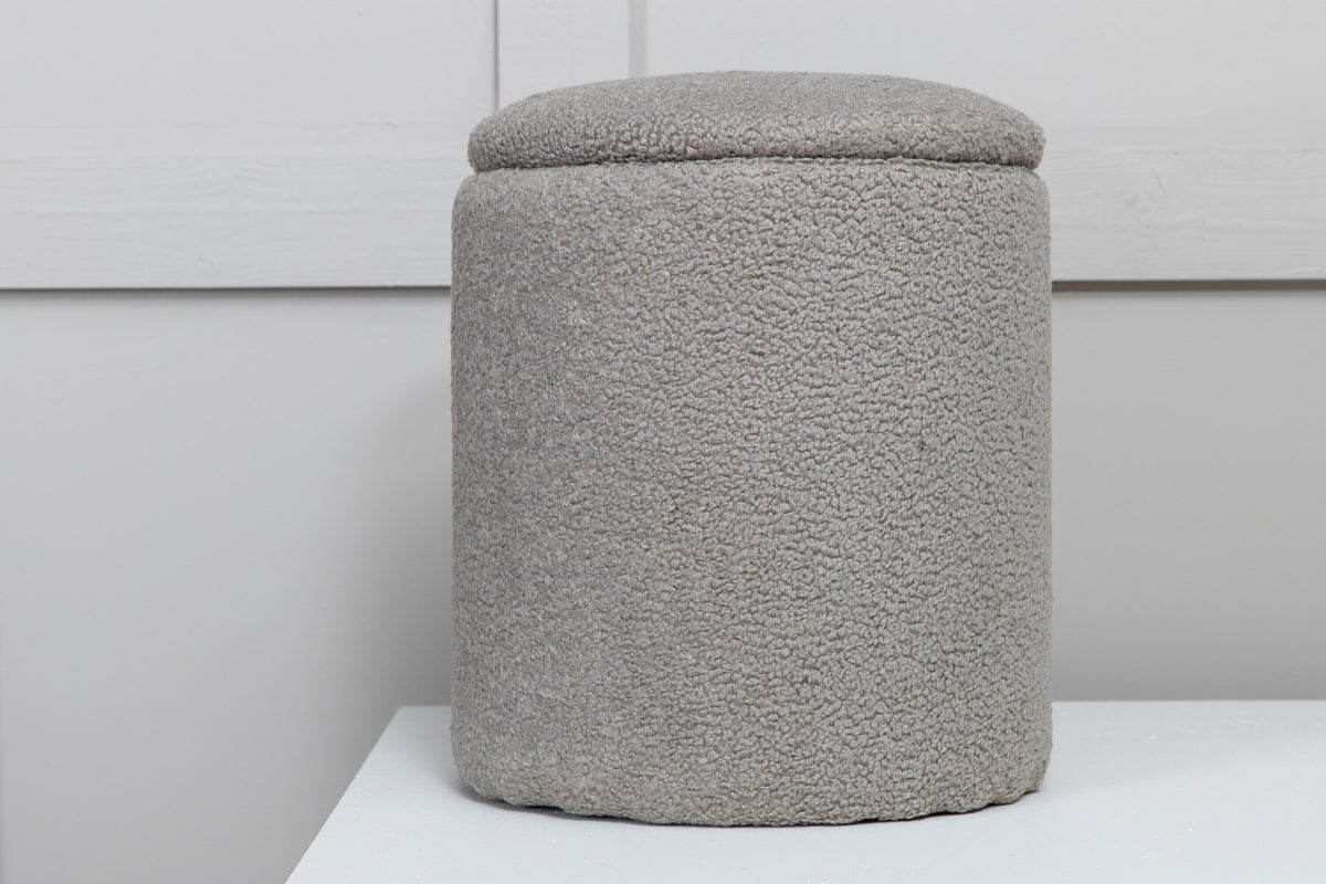 Limpen sittpuff gråbeige teddytyg