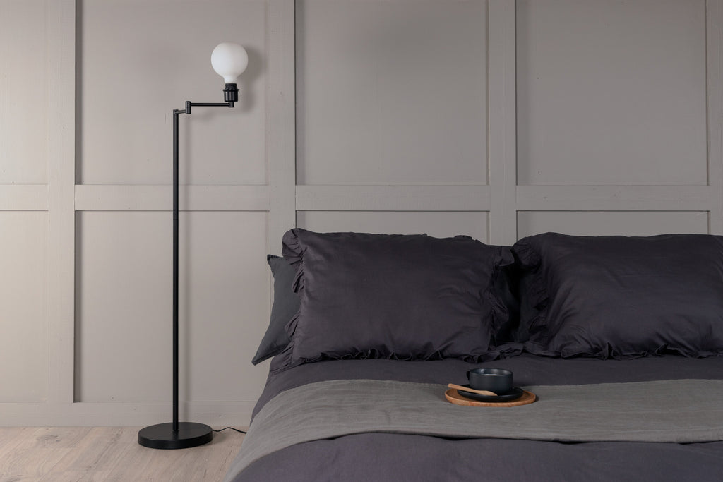 Virro golvlampa svart