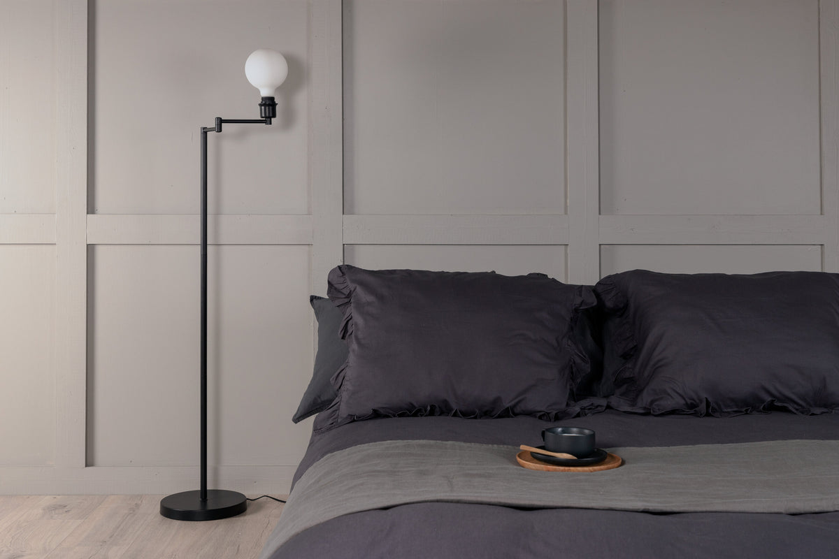 Virro golvlampa svart