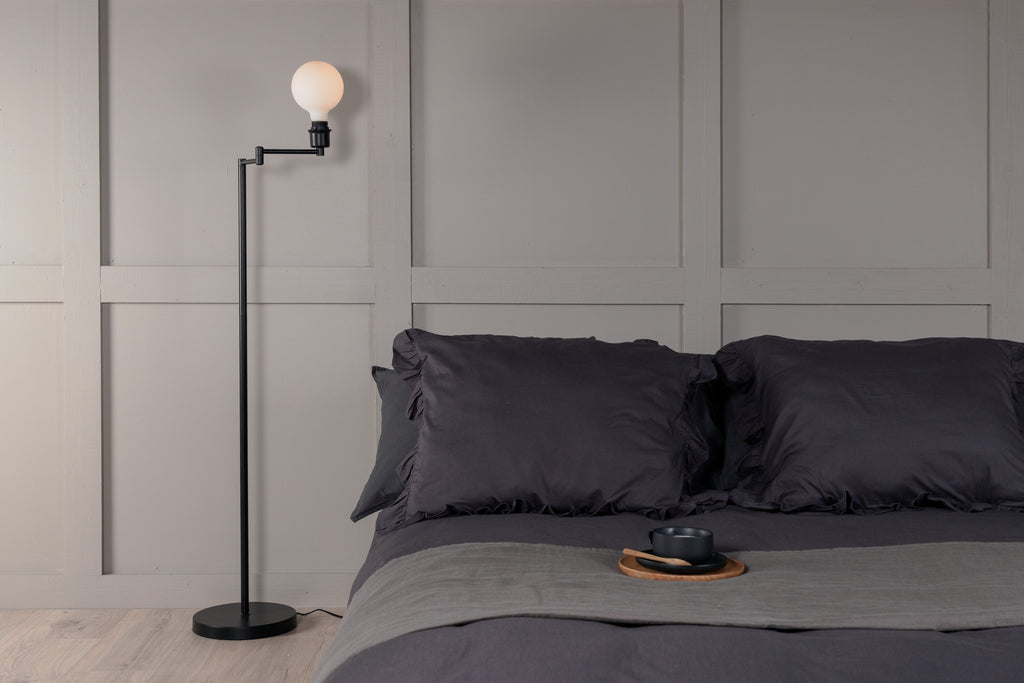Virro golvlampa svart