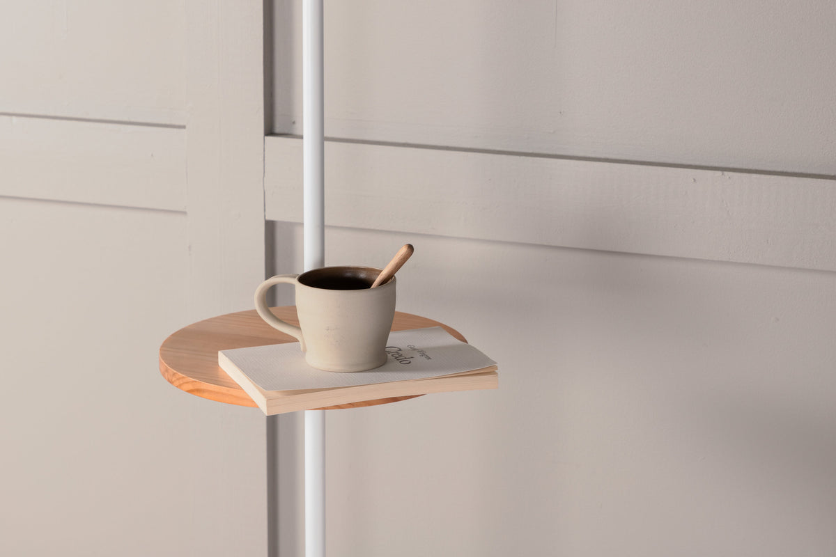 Hattman golvlampa vit/natur/beige med marmor och linneimitation