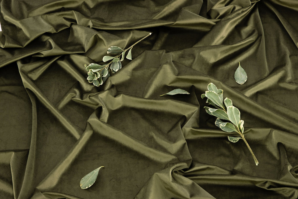 Mary sammetsgardin 250x135 cm mossgrön