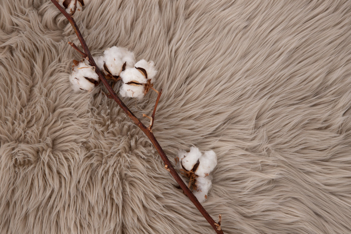 Katy fårskinnsimitation 60x90 cm beige