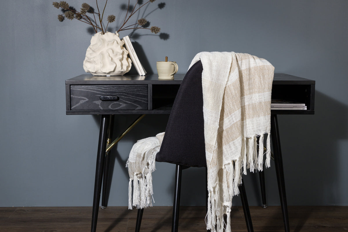 Sandy pläd 170x130 cm benvit/beige/brun i strukturerad polyester