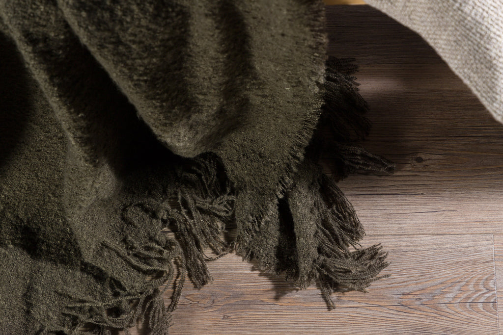 Stanly pläd med band och tofsar 170x130 cm mossgrön polyester