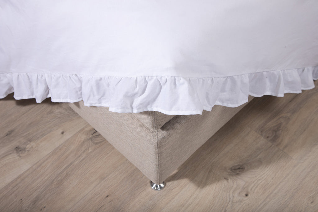 Levi påslakanset med volang 150x200 cm vit bomull