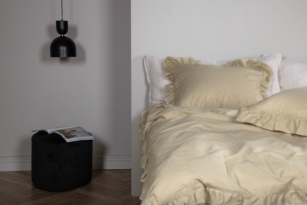 Levi påslakanset med volang 240x220 cm ljusgul bomull