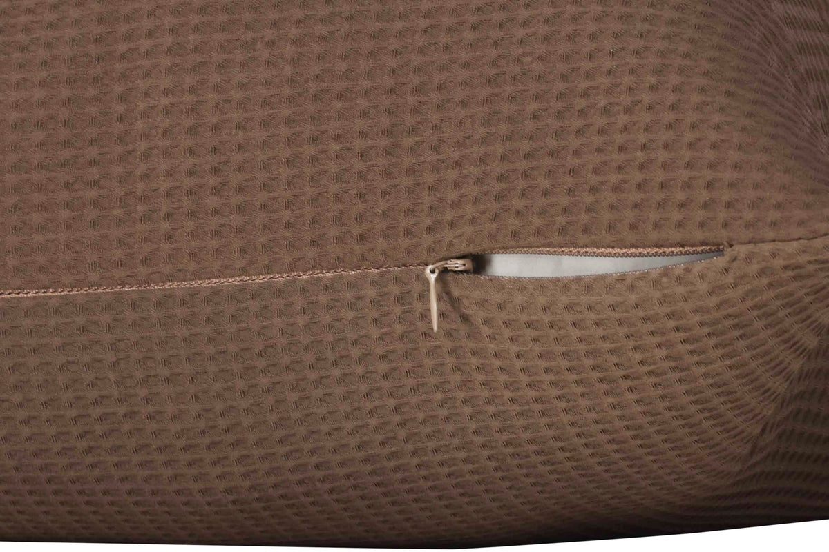 Celine kuddfodral 50x50 cm mörkbrun våffelvävd polyester