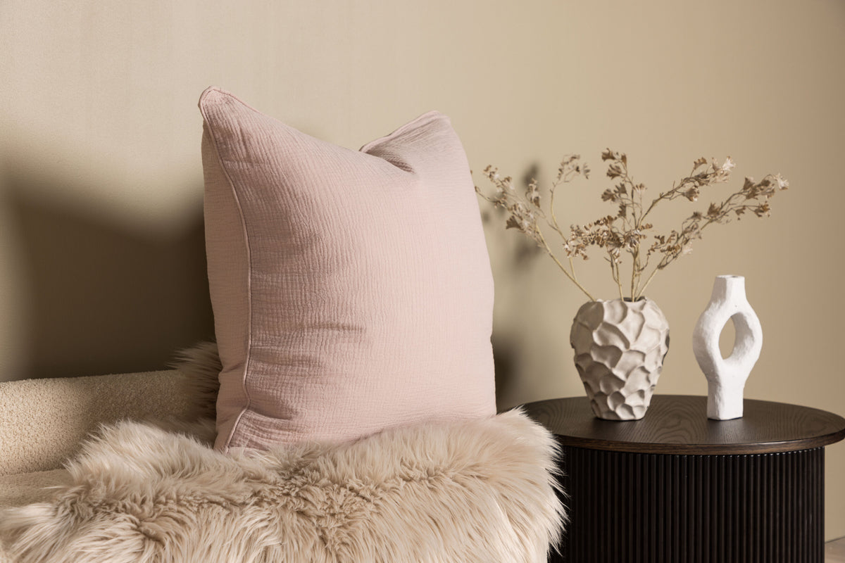 Tyra kuddfodral 60x60 cm ljusrosa bomullsmuslin