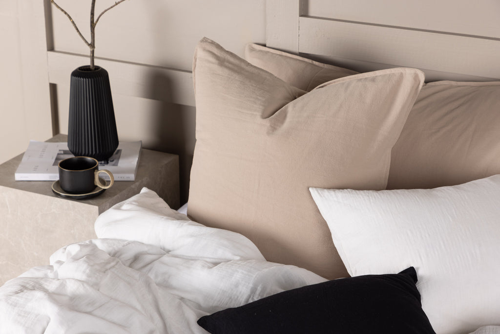 Ronja kuddfodral 60x60 cm beige i tvättad bomull
