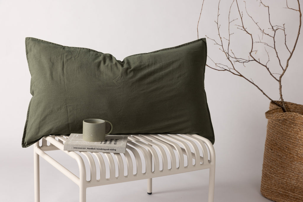 Ronja kuddfodral 50x90 cm grön tvättad bomull