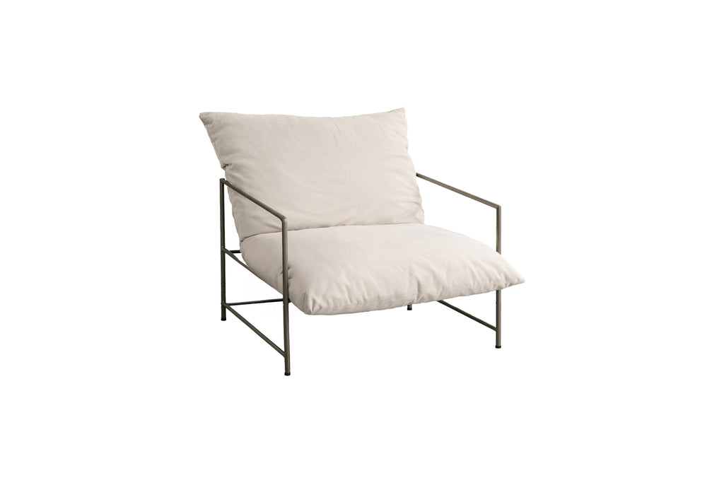 Sedalia fåtölj beige med bronsfärgad stomme