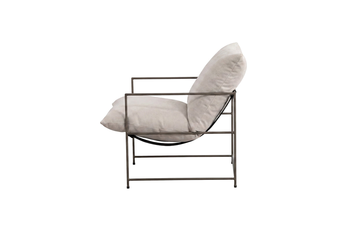 Sedalia fåtölj beige med bronsfärgad stomme