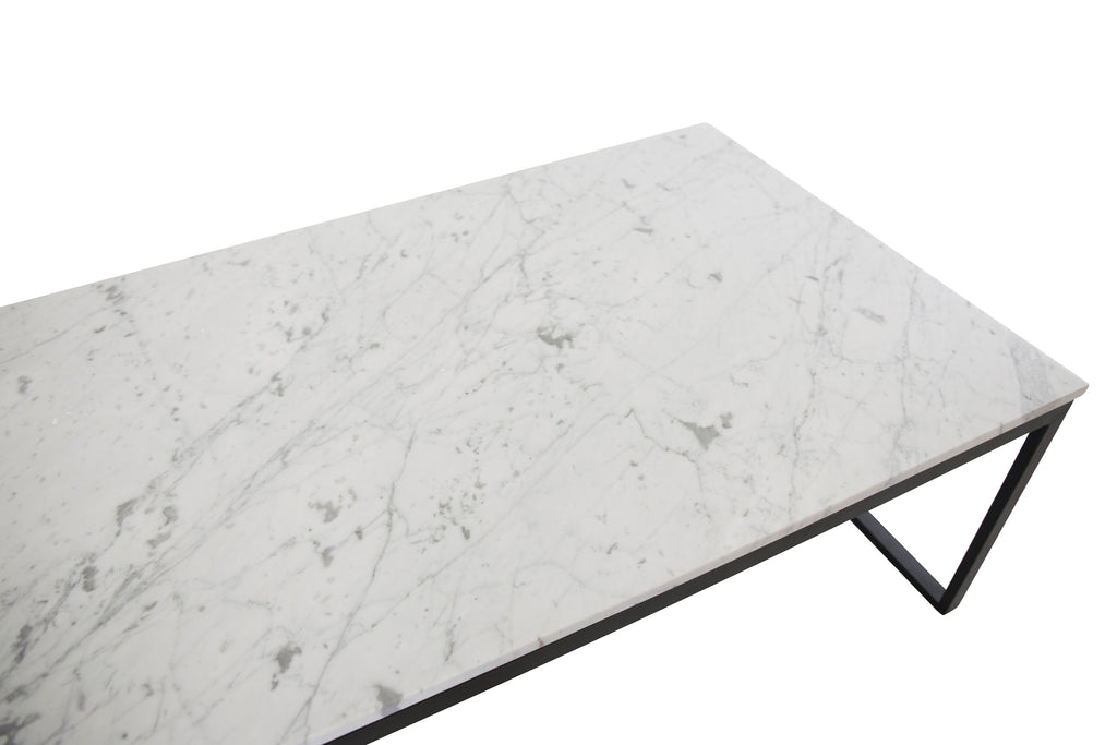 Estelle soffbord 120x60x36 cm vit marmor och mattsvart stål
