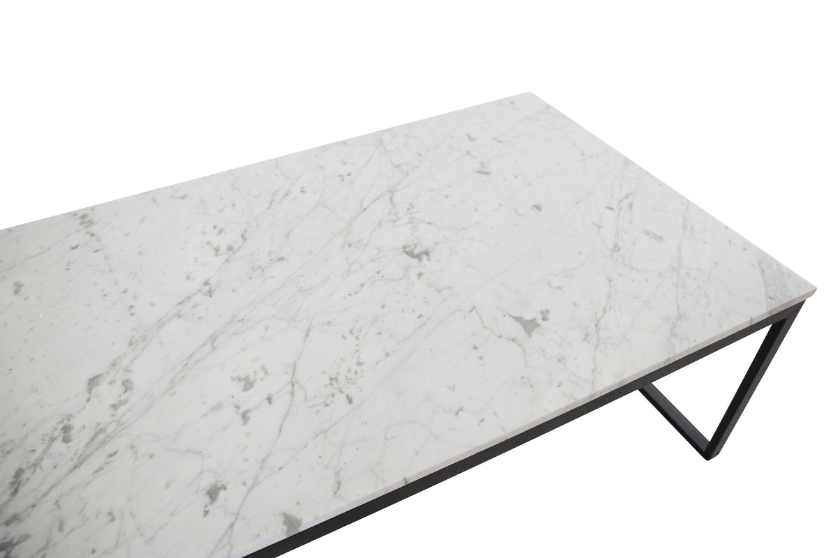 Estelle soffbord 120x60x36 cm vit marmor och mattsvart stål