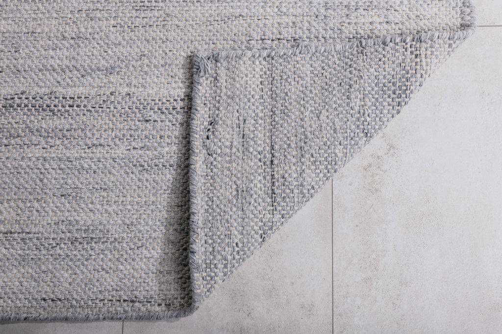 Devi matta 170x240 cm silver