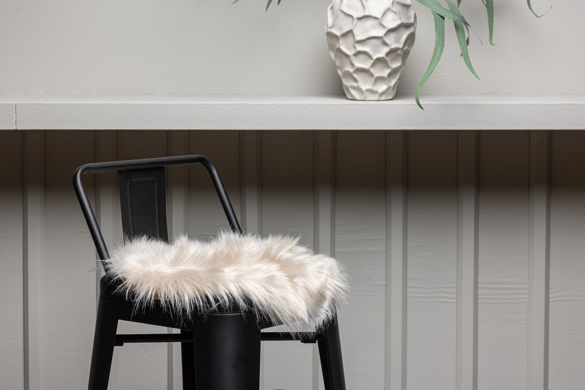 Katy rund sittdyna 34x34 cm beige fuskpäls