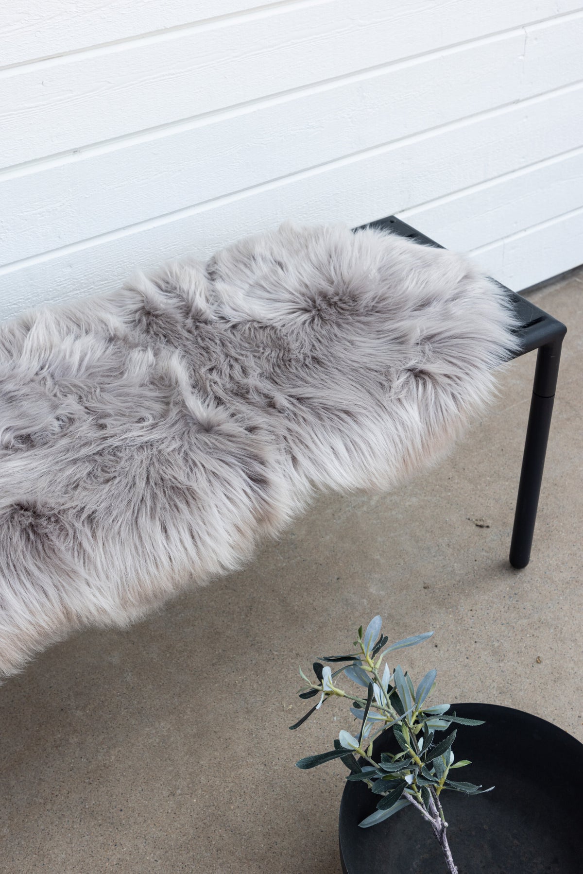 Katy pläd 180x55 cm grå fuskpäls