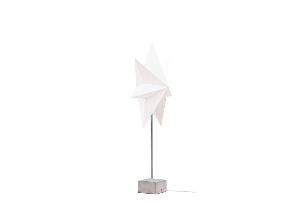 Grövelfjäll bordslampa 40 cm svart med vitt papper
