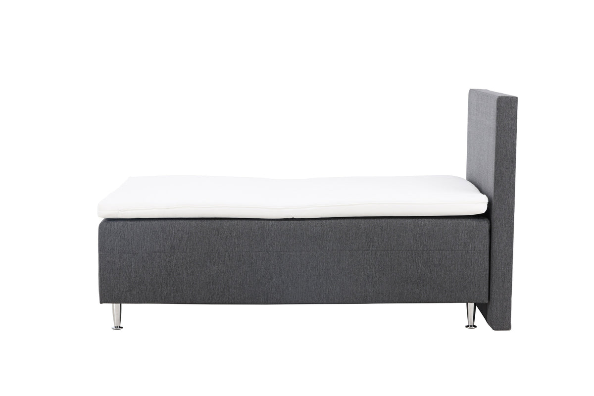 Mesa enkelsäng 120x200 cm matt silver och mörkgrått tyg Lino 12