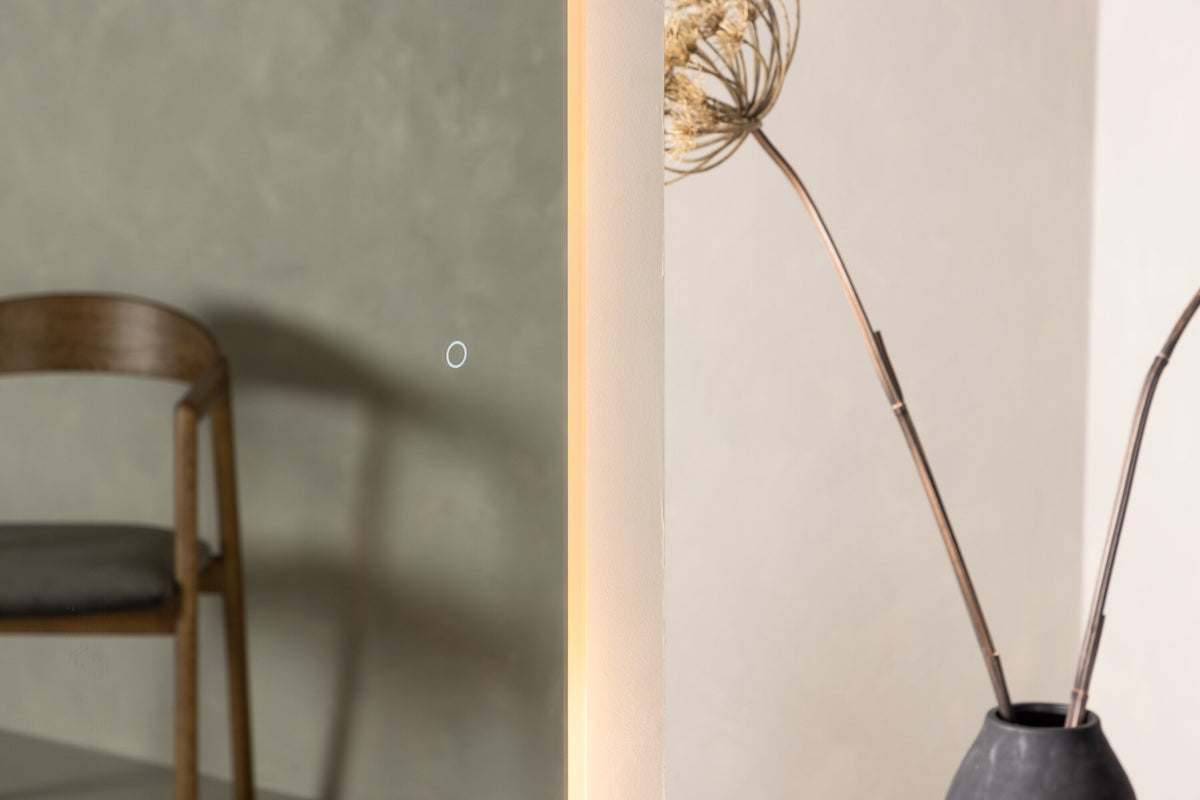 Skeppsvik x Josefin Lustig spegel med belysning svart/klart glas