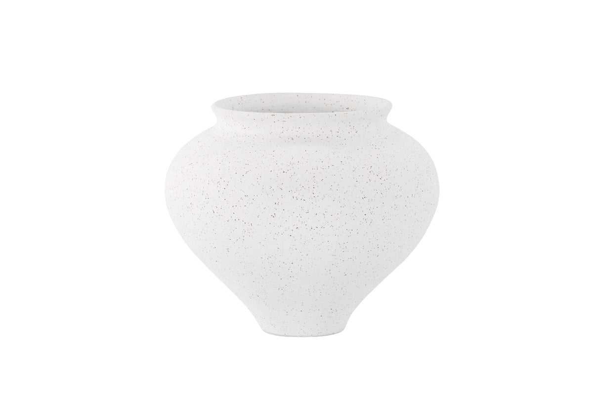 Rellis vas 11x18x18 cm vit keramik med svarta prickar
