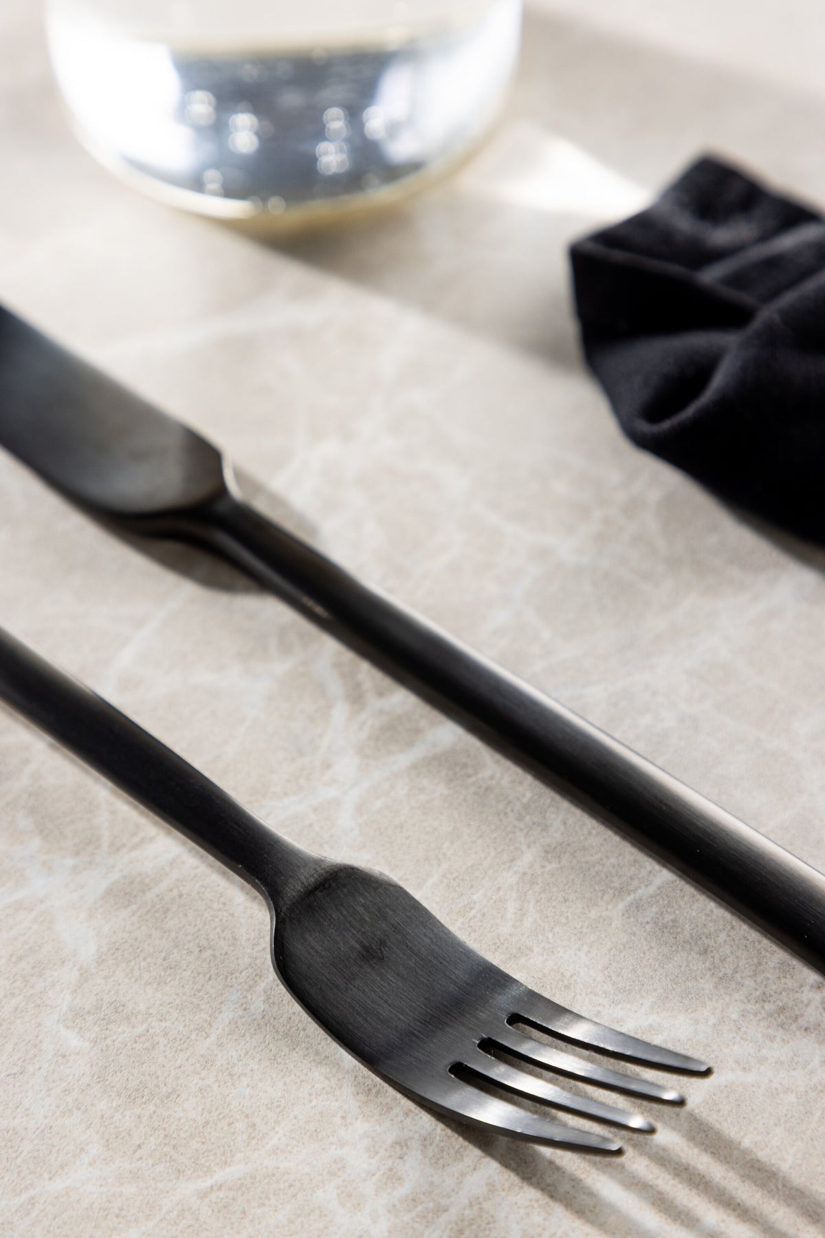 Wabi Sabi bestickset 24 delar mattsvart