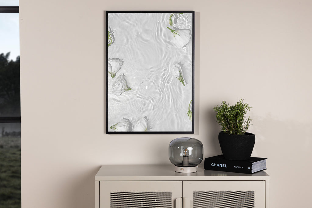 White Roses affisch 30x40 cm vit