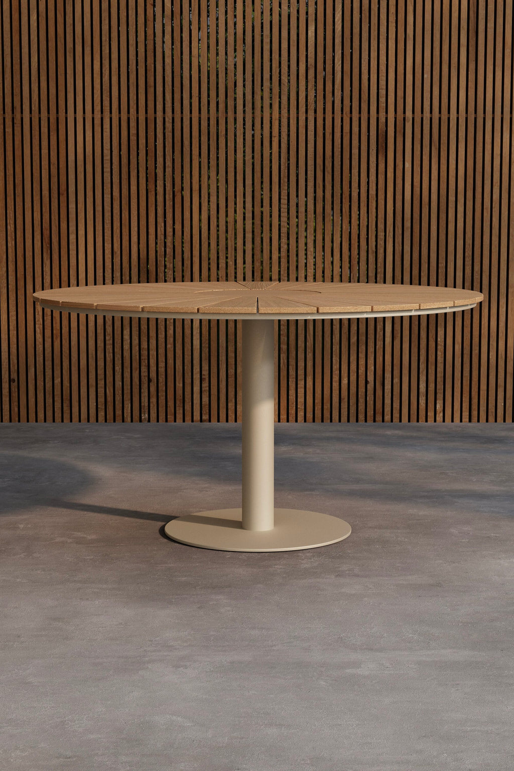 Croft runt matbord Ø120 cm beige aluminium/teak