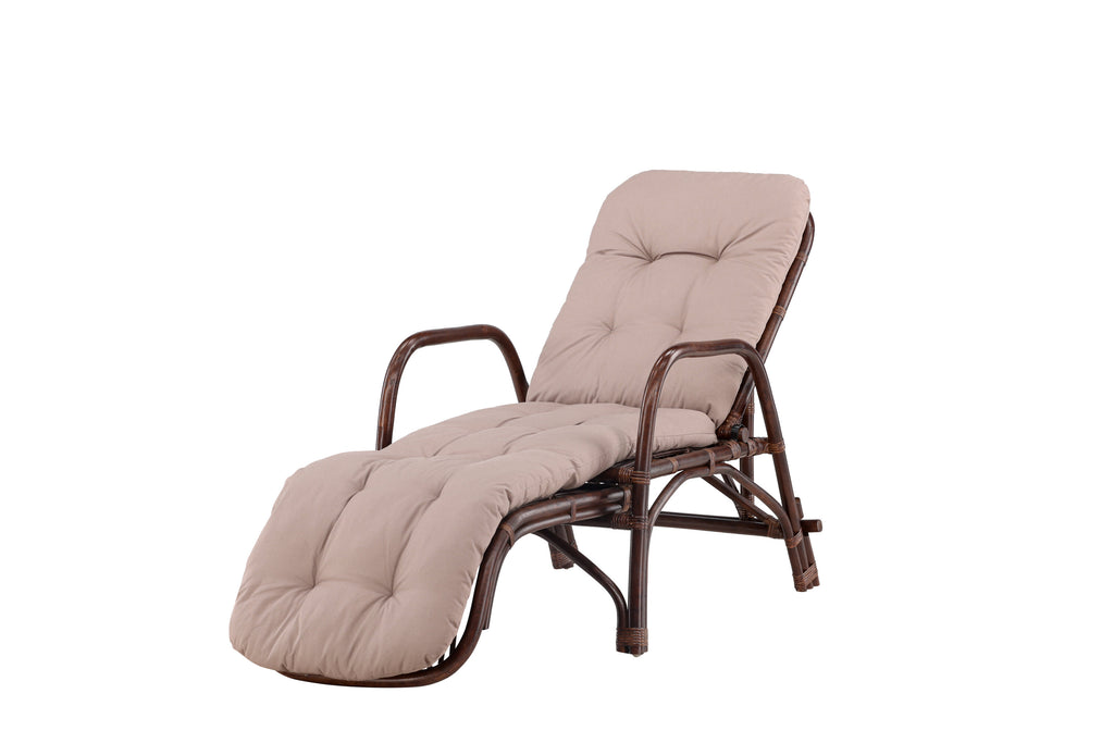 Nella solsäng i rotting mörk valnötsbrun med beige dyna