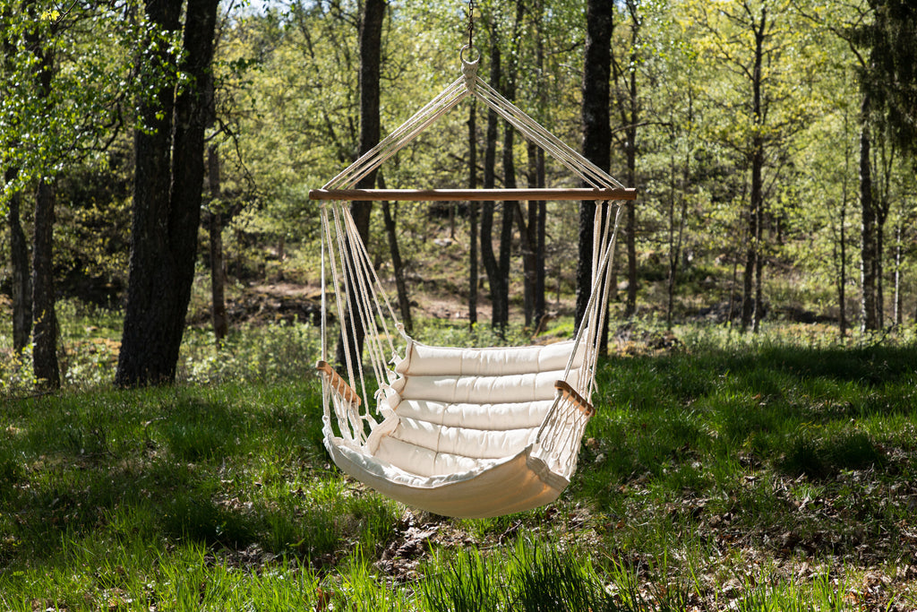 Tapaz hammock vit i trä och tyg