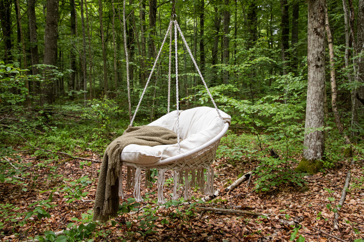 Hamtic hammock vit i stål och tyg med kuddar