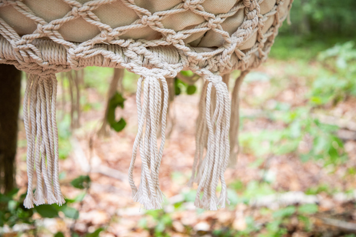 Hamtic hammock vit i stål och tyg med kuddar