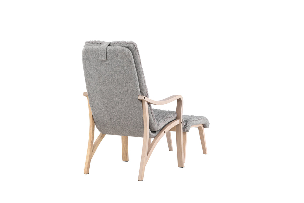 Fårö fåtölj ljusgrå med ekfaner