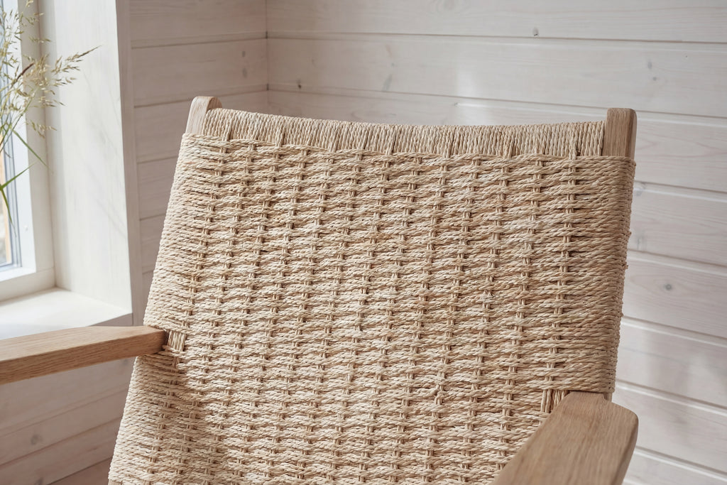 Lazy fåtölj vitlaserad/beige