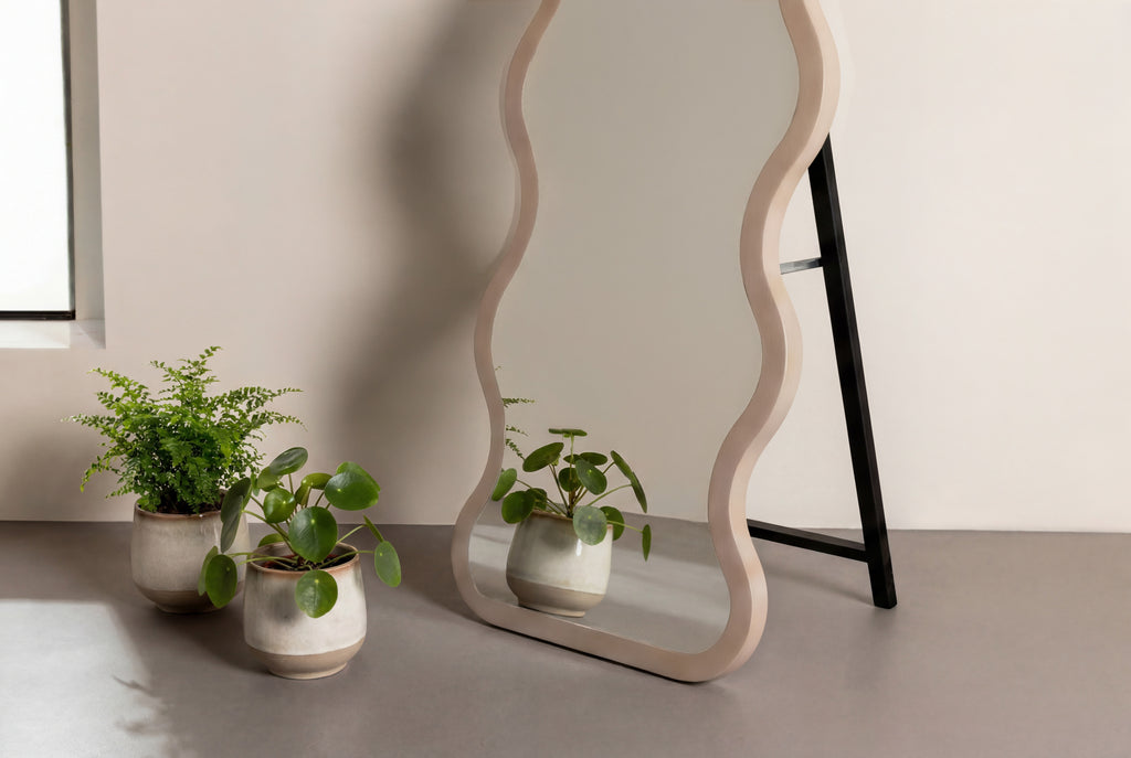 Loui spegel beige med klarglas