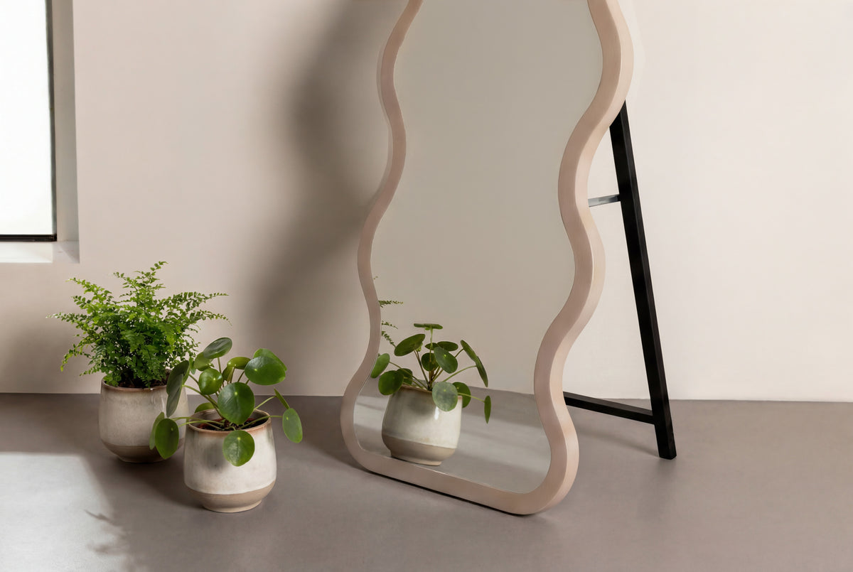 Loui spegel beige med klarglas