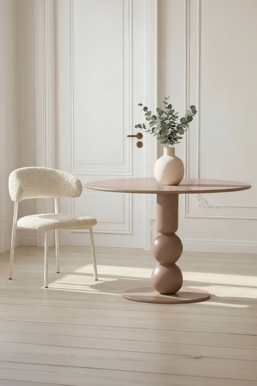 Boule runt matbord brunmålad MDF