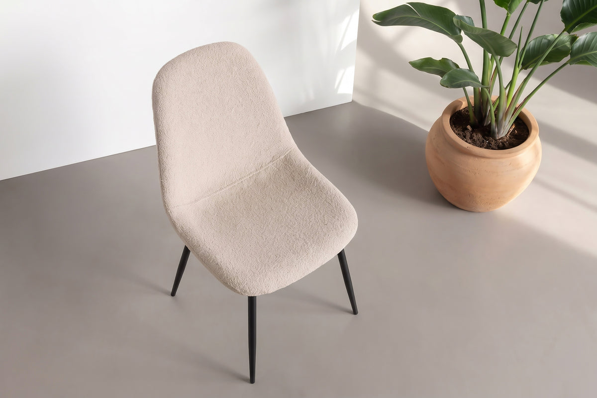 Polar matstol 2-pack beige bouclé och svart underrede
