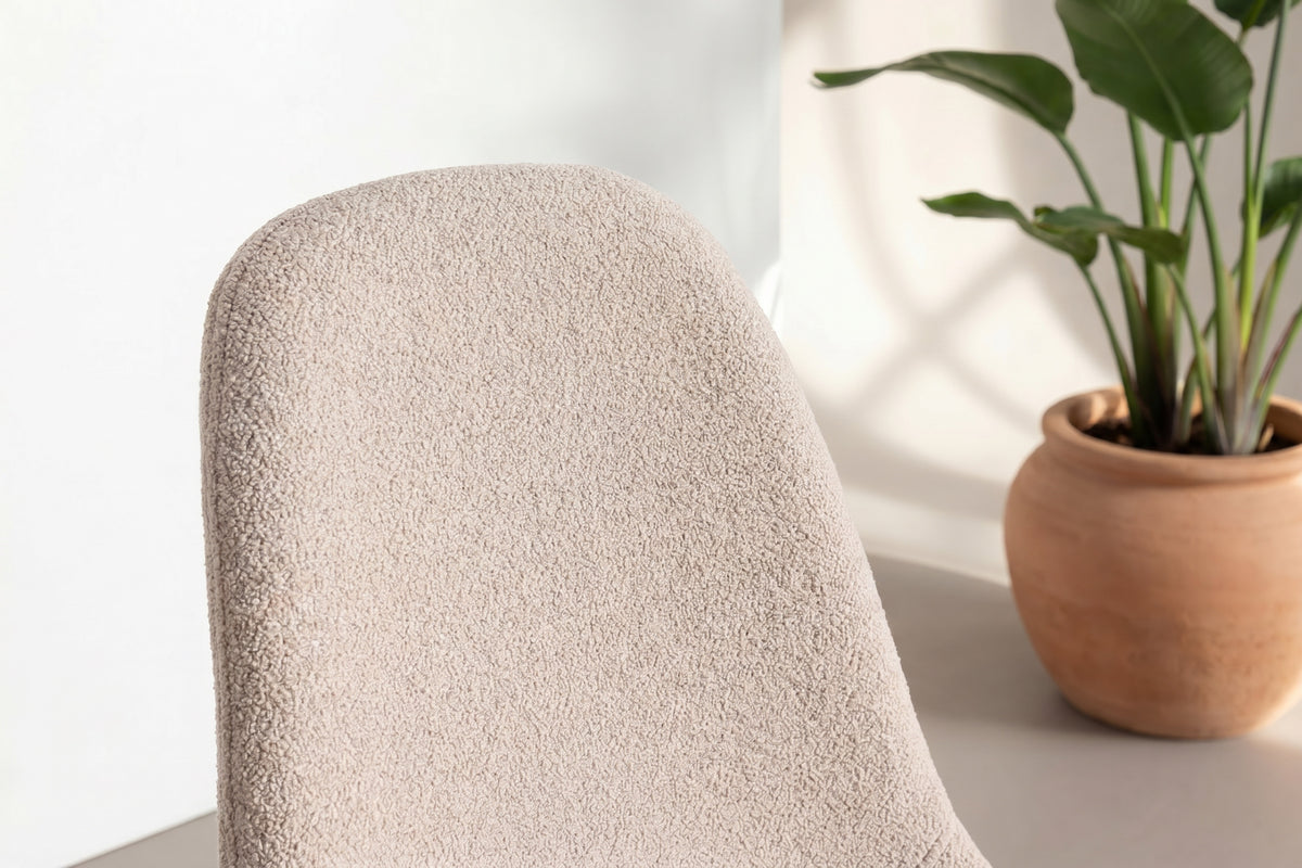 Polar matstol 2-pack beige bouclé och svart underrede