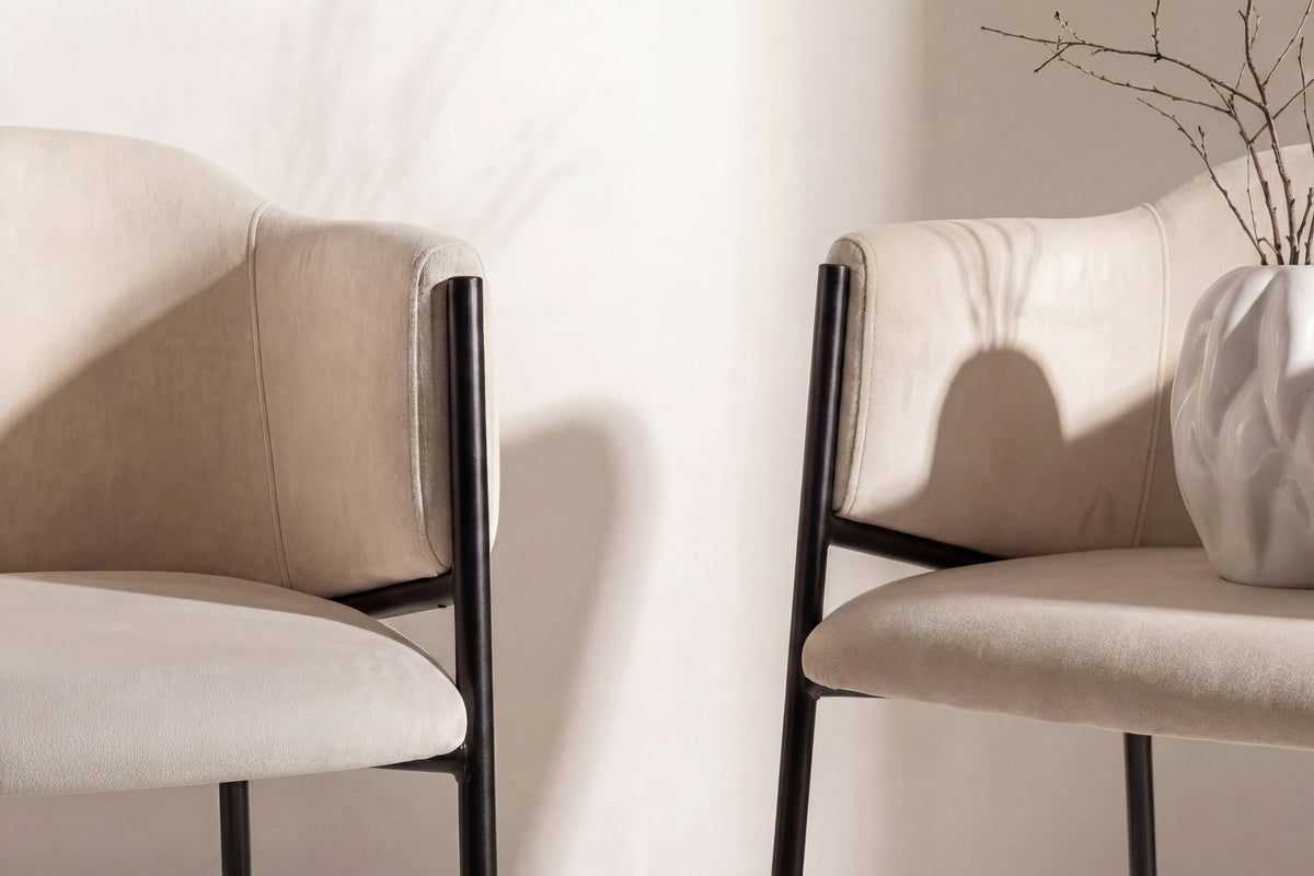Evelina matstol 2-pack svart och beige sammet
