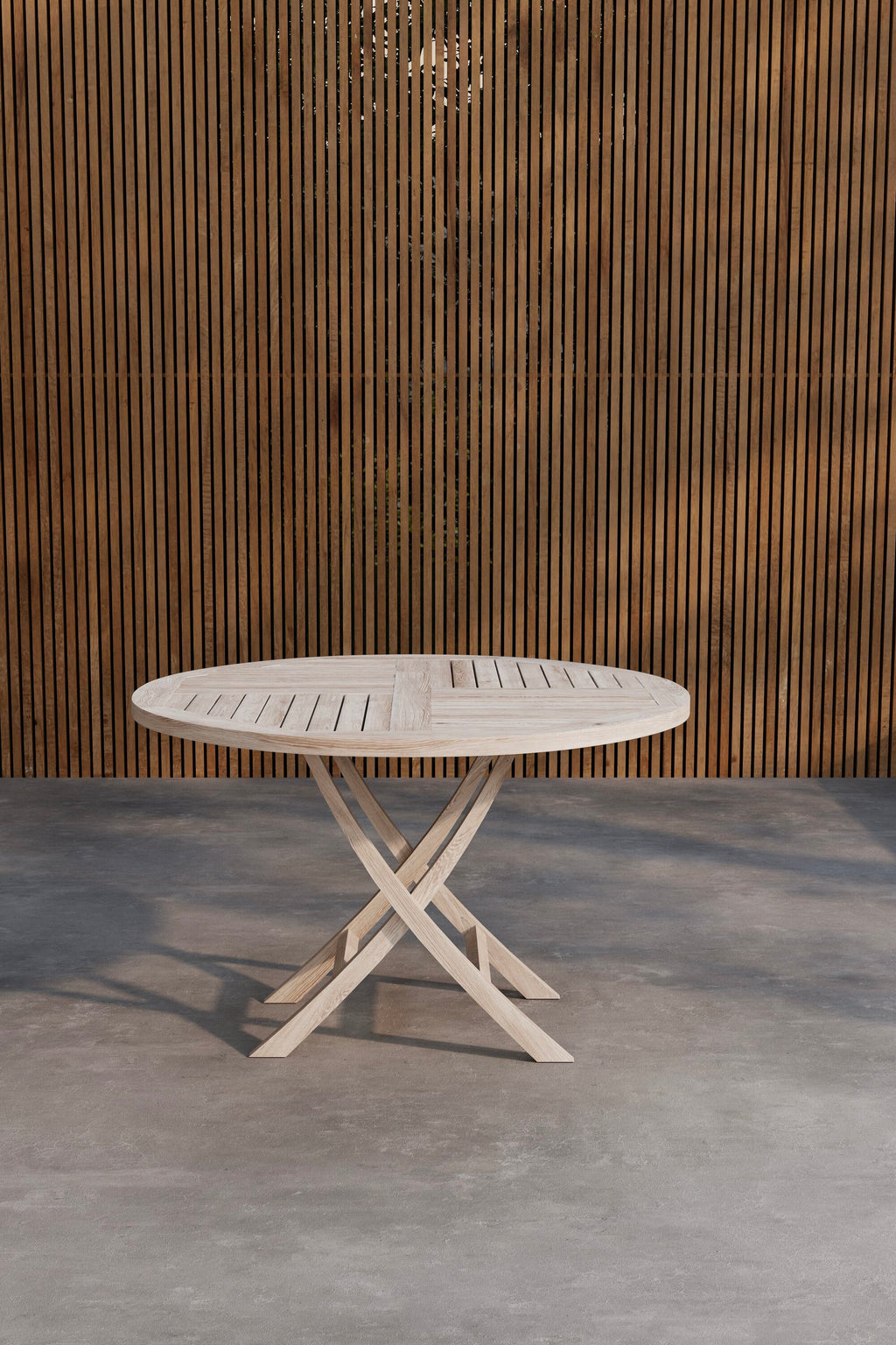 Kenya runt matbord Ø120 cm vitlaserad teak
