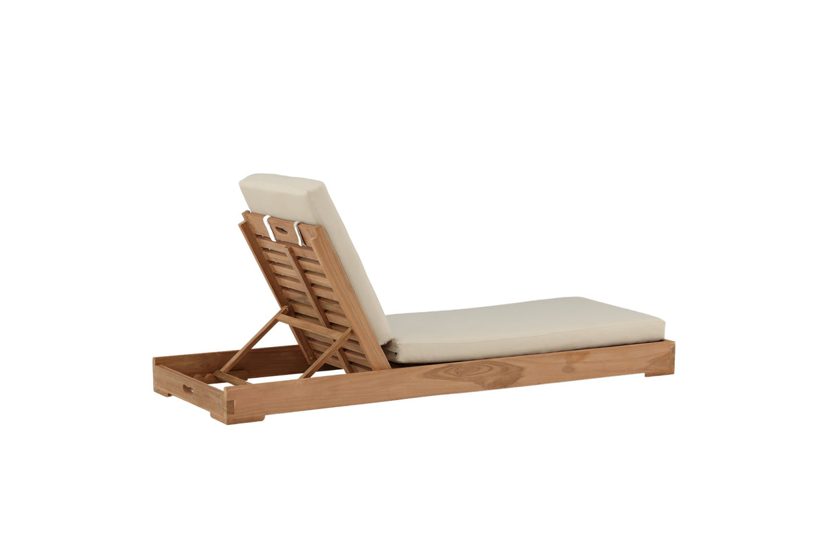 Sunbed solsäng i gyllene teak med beige dyna