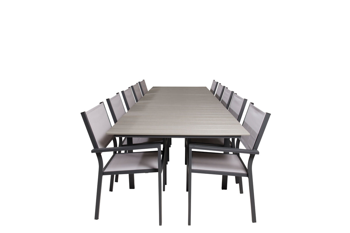 Levels matgrupp med Copacabana karmstolar 224/324x100 cm svart