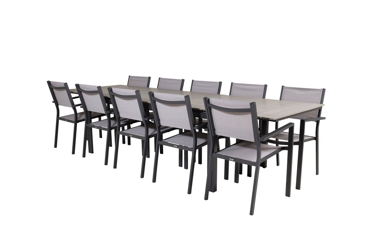 Levels matgrupp med Copacabana karmstolar 224/324x100 cm svart