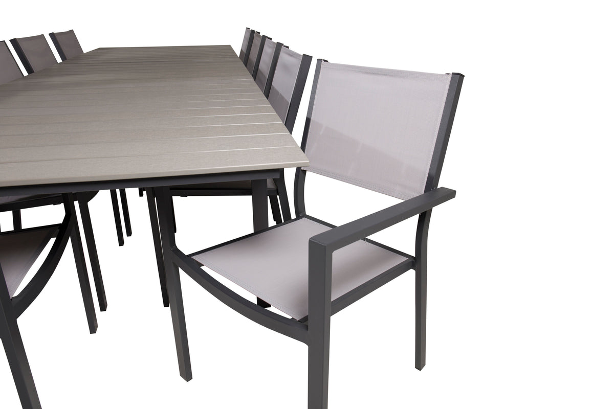 Levels matgrupp med Copacabana karmstolar 224/324x100 cm svart