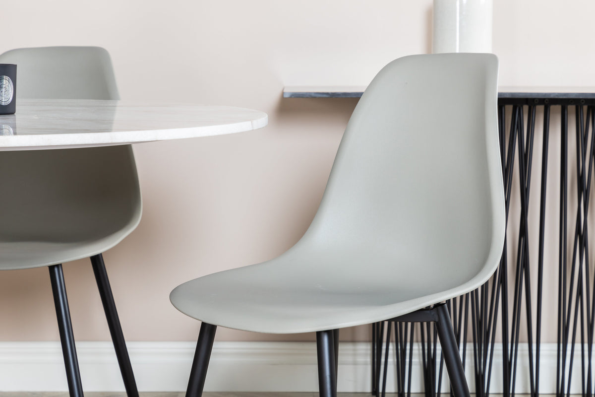Estelle runt matbord vit Ø106 H75 med 4 Polar Plastic Dining Chair grå plast