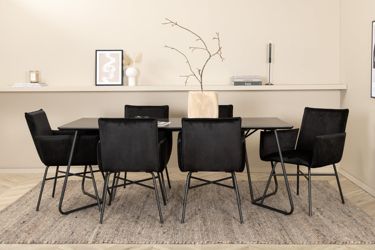 Petra rektangulär matgrupp med 6 Petra-stolar, svart faner och sammet