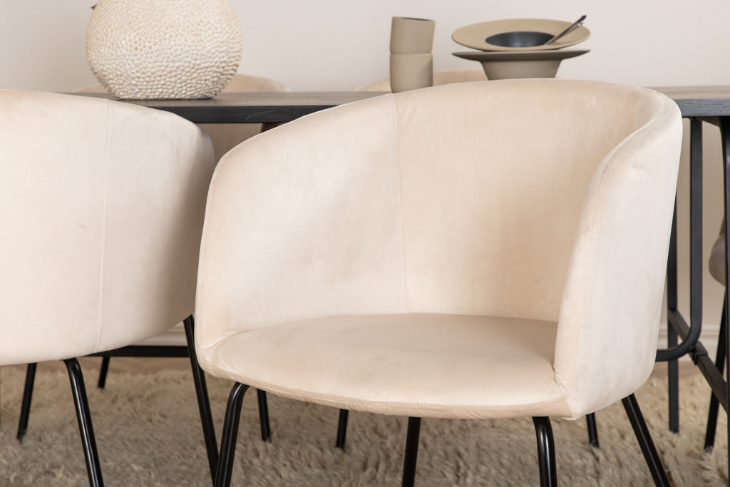 Uno matgrupp med 6 Berit-stolar, svart faner och beige sammet